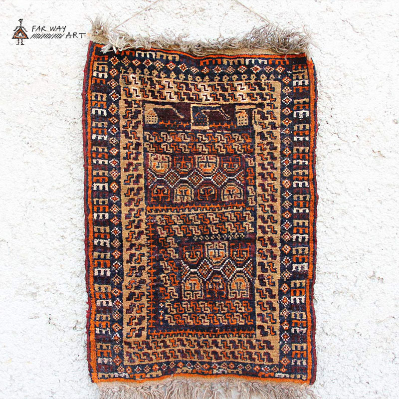 Wall Hanger for Large Tribal Rugs