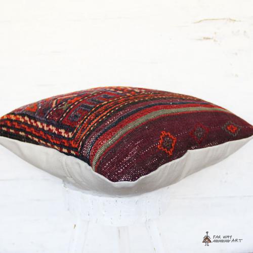 Handmade Nomadic Rug Pillow no.2 attach_5dc93b09dd9a9